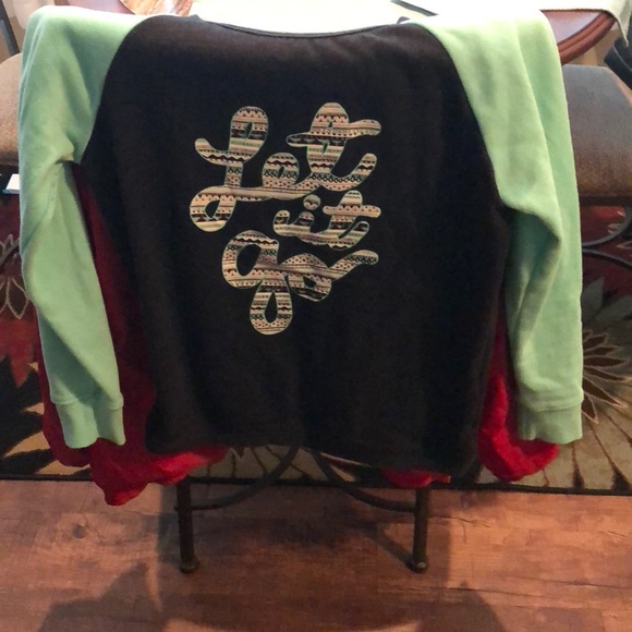Sweatshirt - Picture 2 of 2